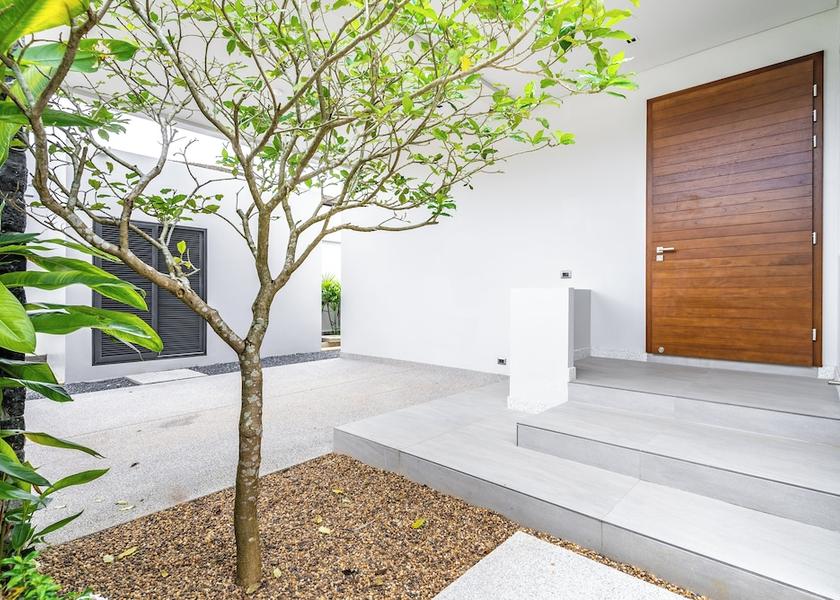 Phuket Si Sunthon Entrance