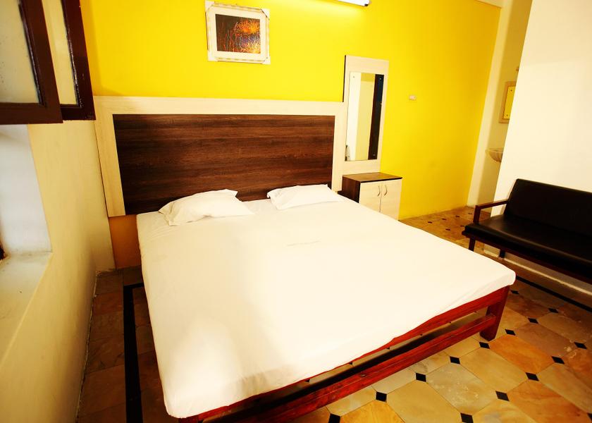 Tamil Nadu Tiruvannamalai Deluxe Room
