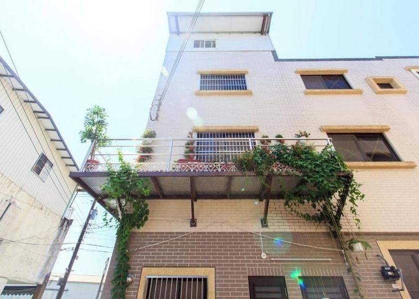 Yilan County Dongshan Exterior Detail