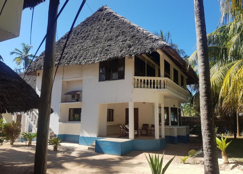  Matemwe Exterior Detail