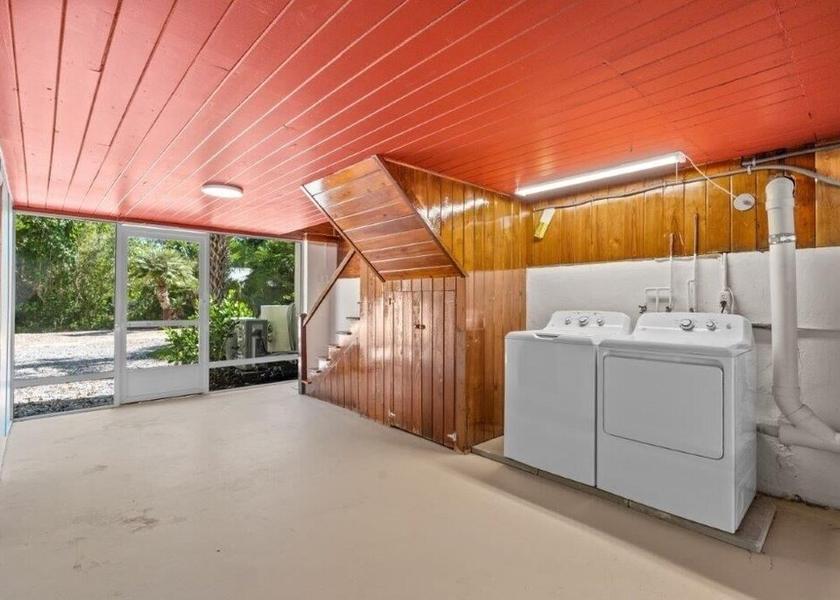 Florida Vero Beach Interior Entrance