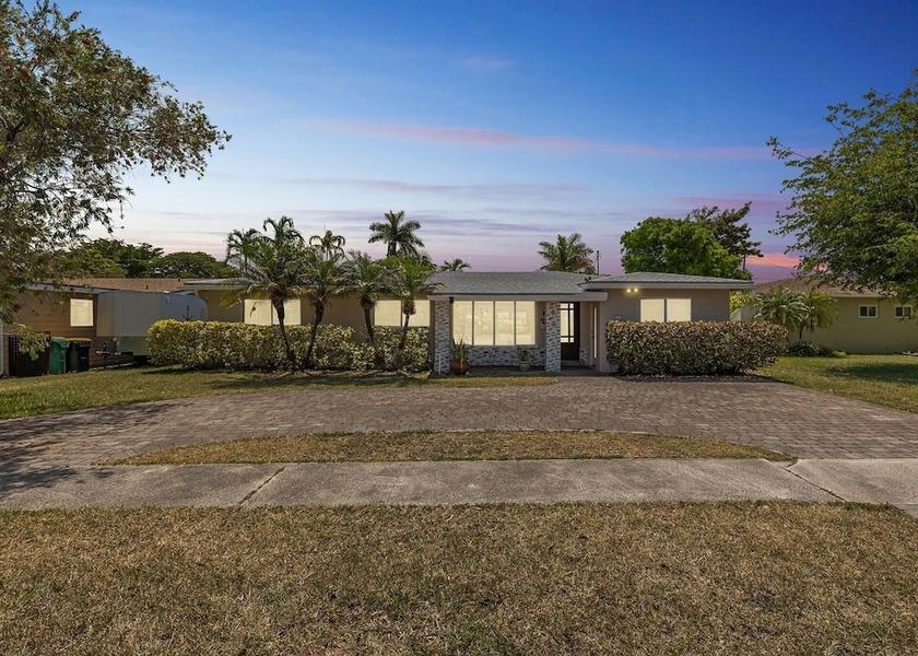 Florida Dania Beach Exterior Detail