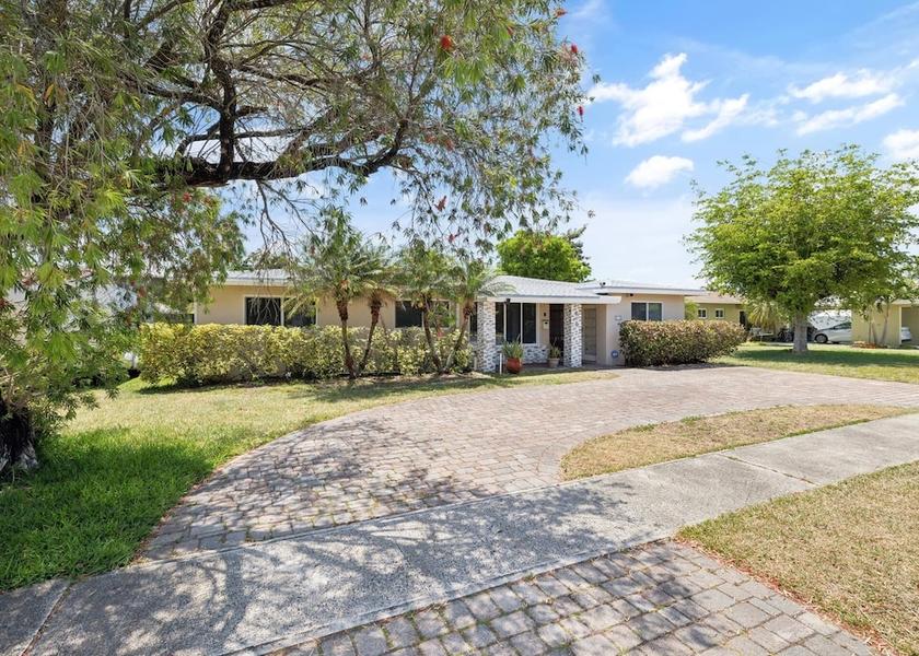 Florida Dania Beach Exterior Detail