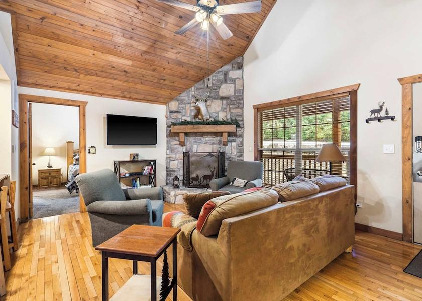 Missouri Branson West Living area