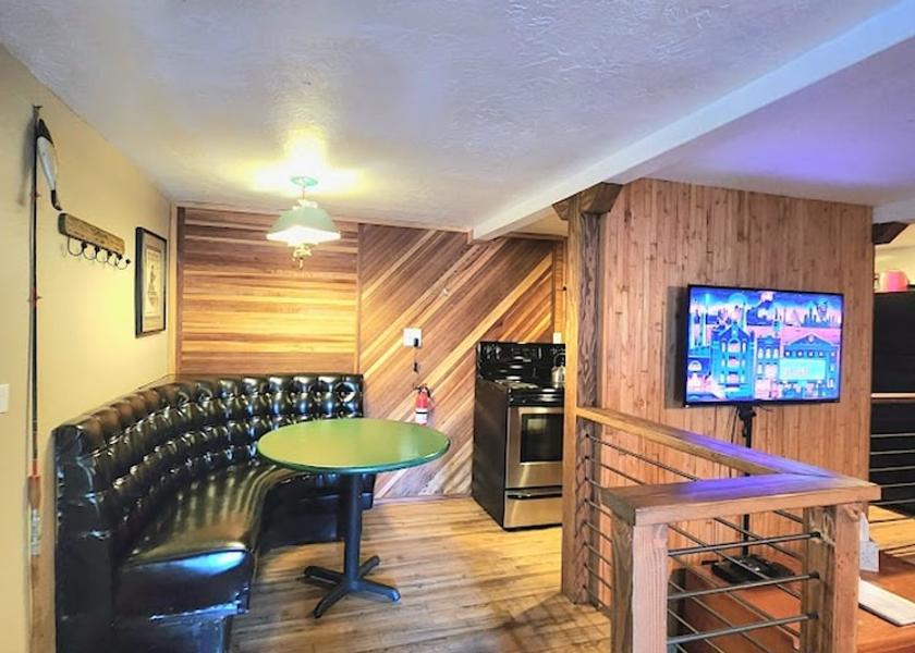 California Shaver Lake Room