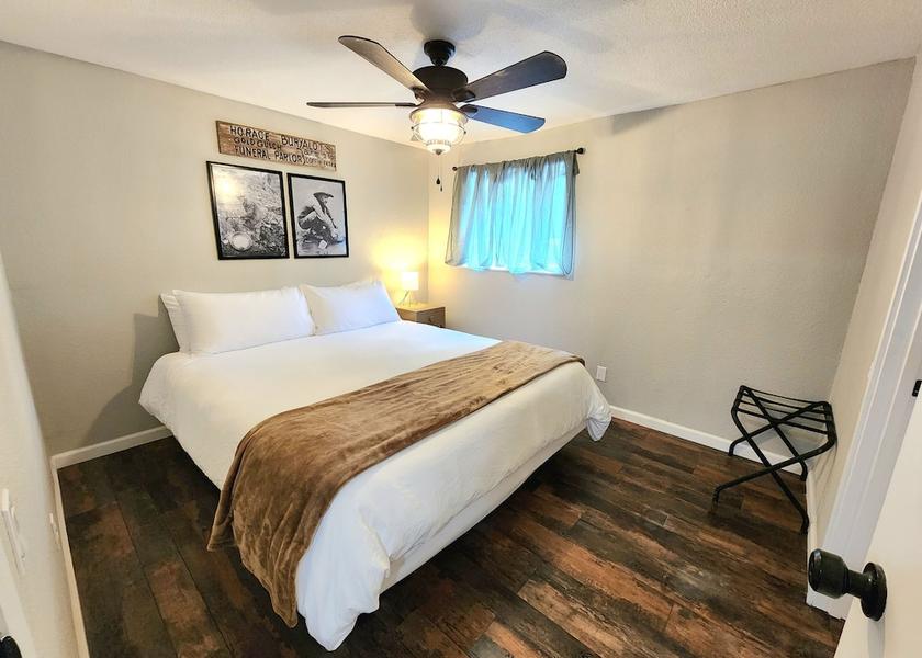 California Shaver Lake Room
