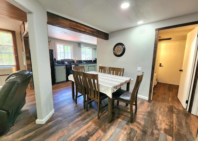 California Shaver Lake Room