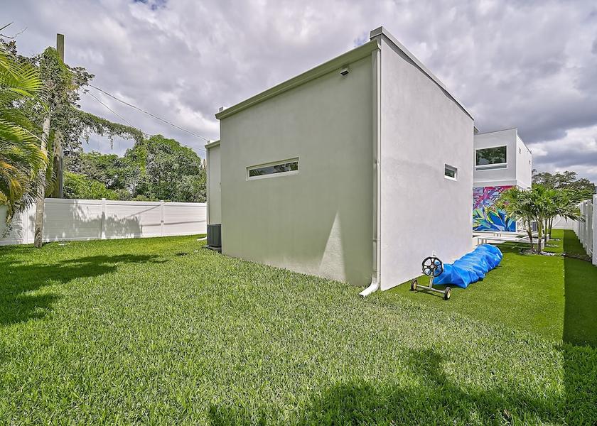 Florida Sarasota Exterior Detail