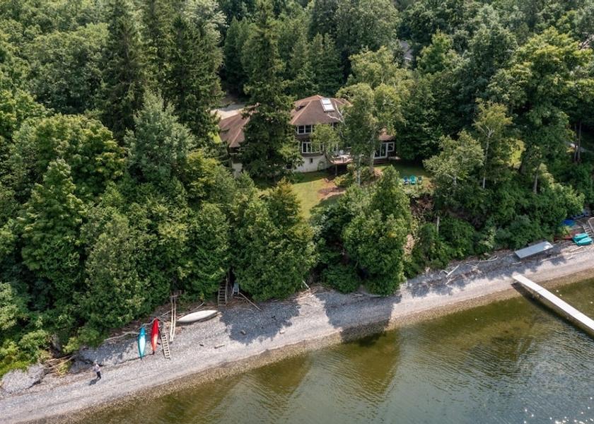 Vermont Shelburne Exterior Detail