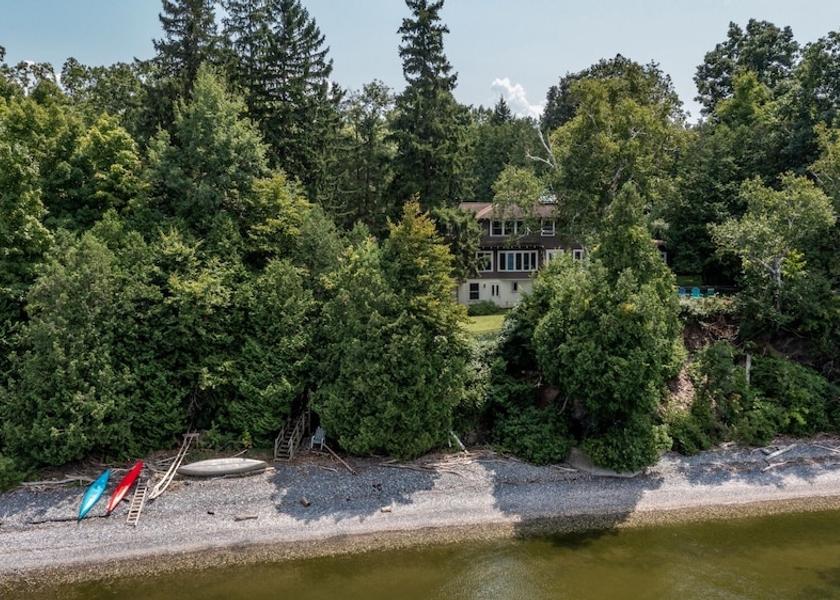 Vermont Shelburne Exterior Detail