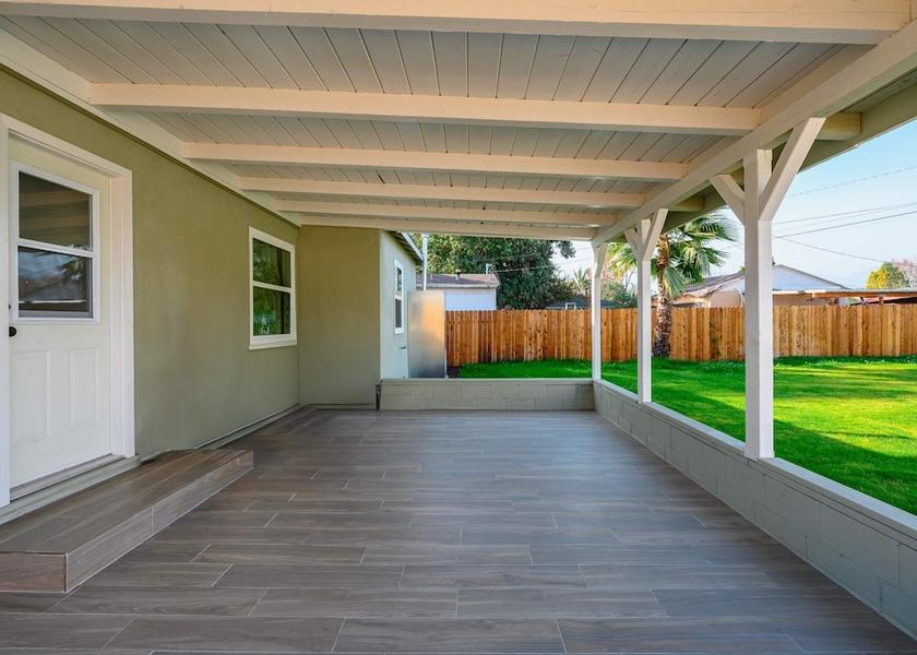 California Monrovia Room
