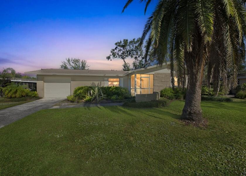 Florida Sarasota Exterior Detail