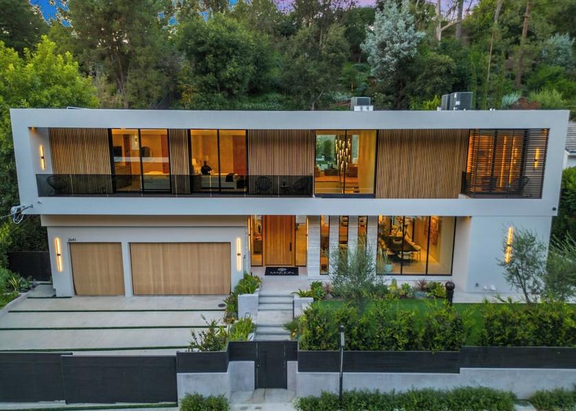 California Beverly Hills Exterior Detail