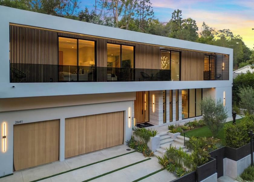 California Beverly Hills Exterior Detail