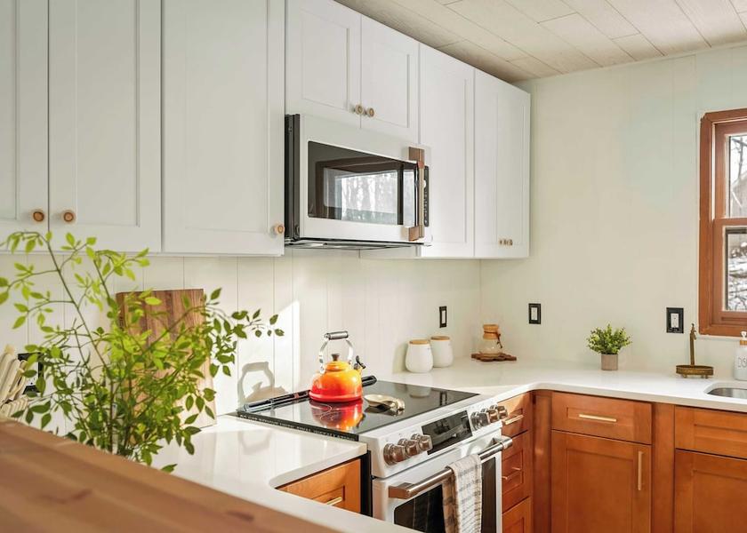 Pennsylvania Pocono Lake Interior Entrance