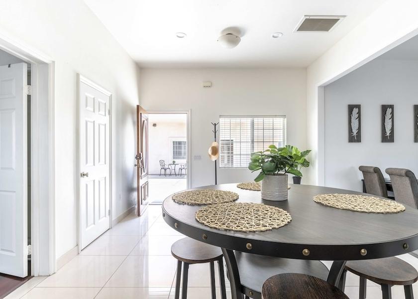 California Rosemead Room