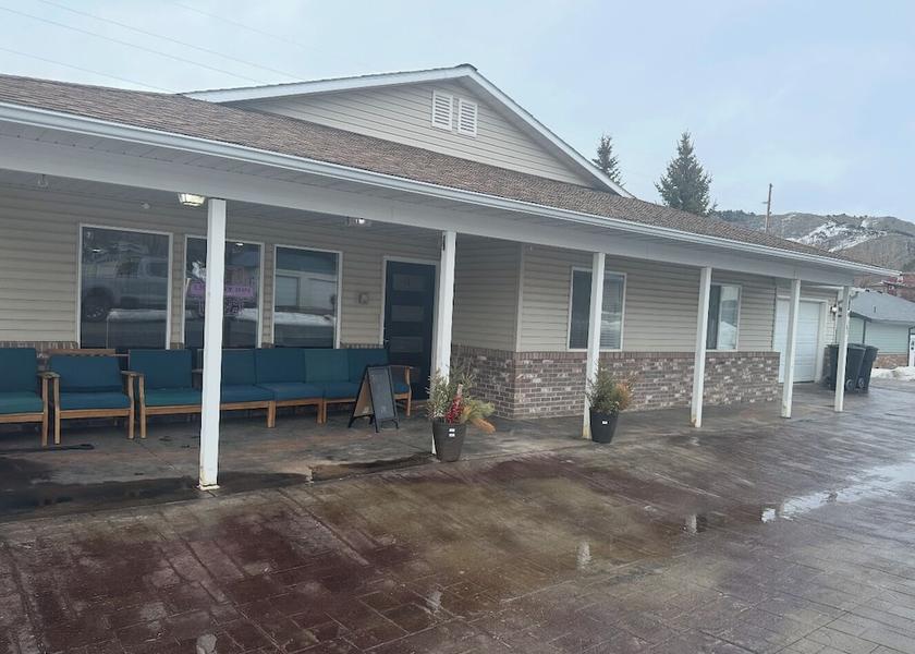 Idaho Lava Hot Springs Facade