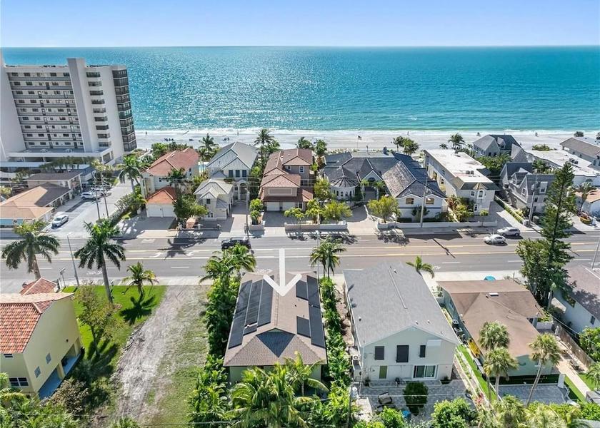 Florida Redington Beach Exterior Detail
