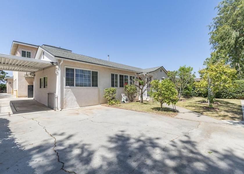 California Rosemead Exterior Detail