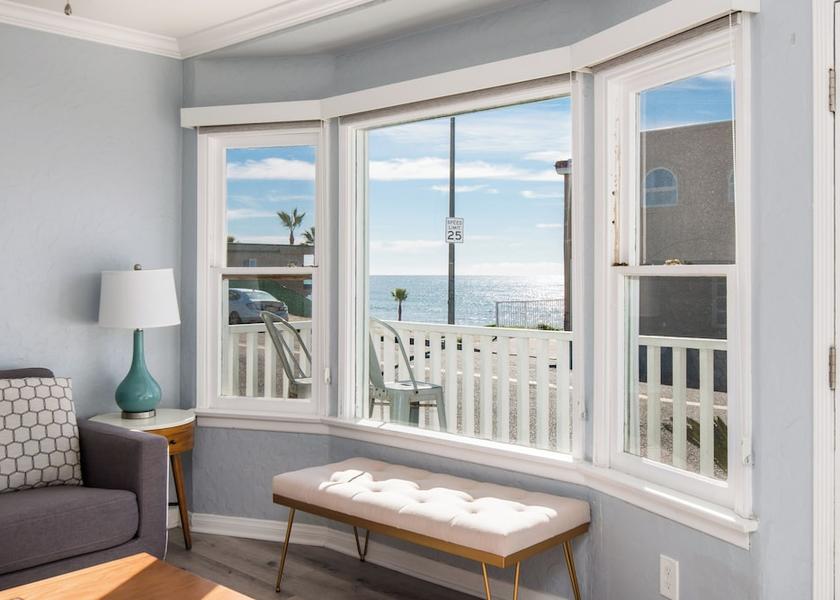 California Oceanside Room