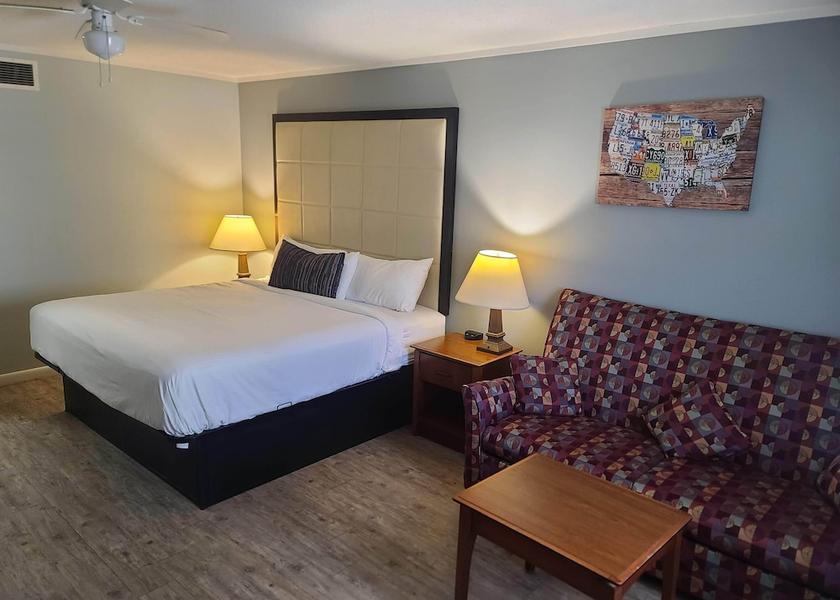 New Hampshire Tilton Room