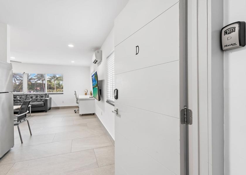 Florida Deerfield Beach Interior Entrance