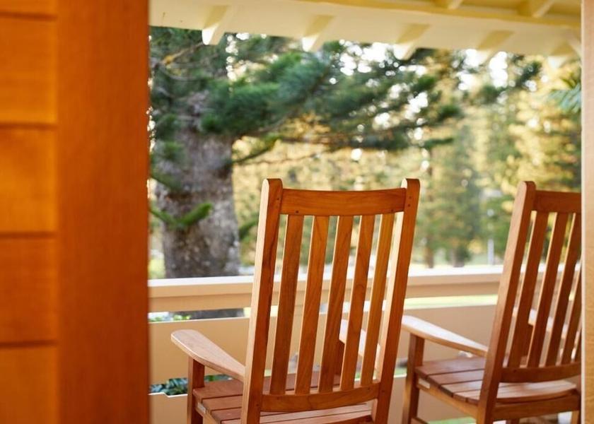 Hawaii Lanai City Room