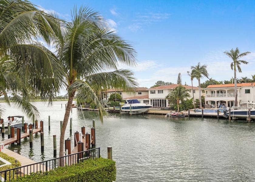 Florida Bay Harbor Islands Exterior Detail