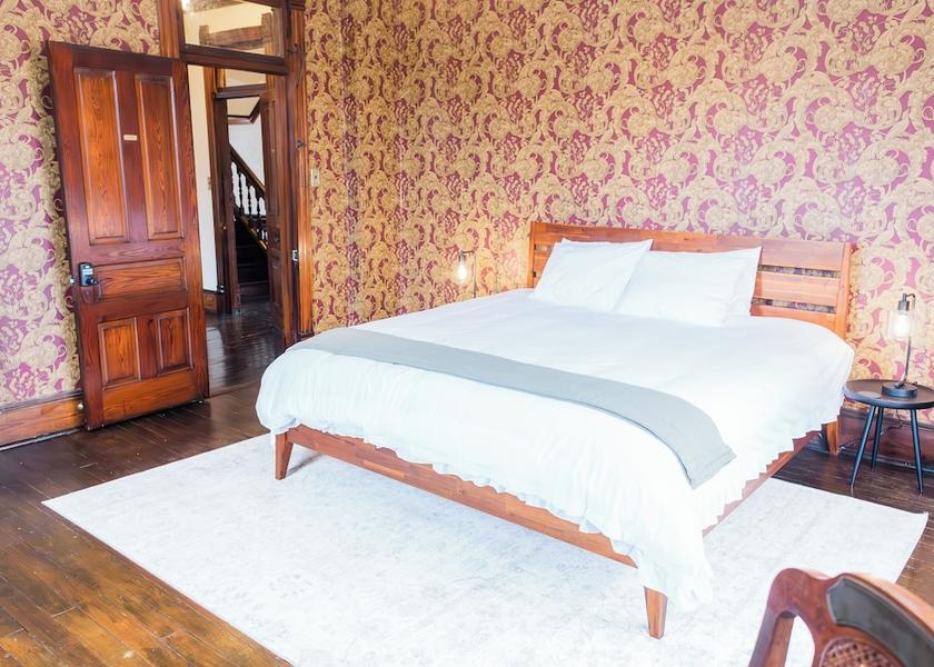 Virginia Buena Vista Room