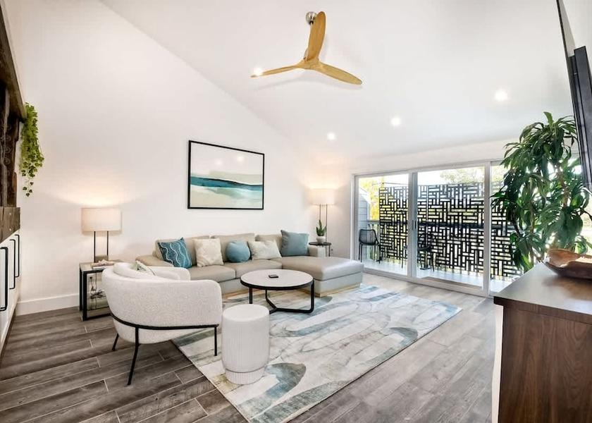 California Encinitas Room