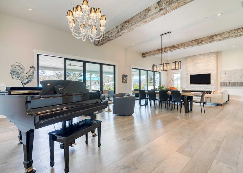 California Kenwood Interior Entrance