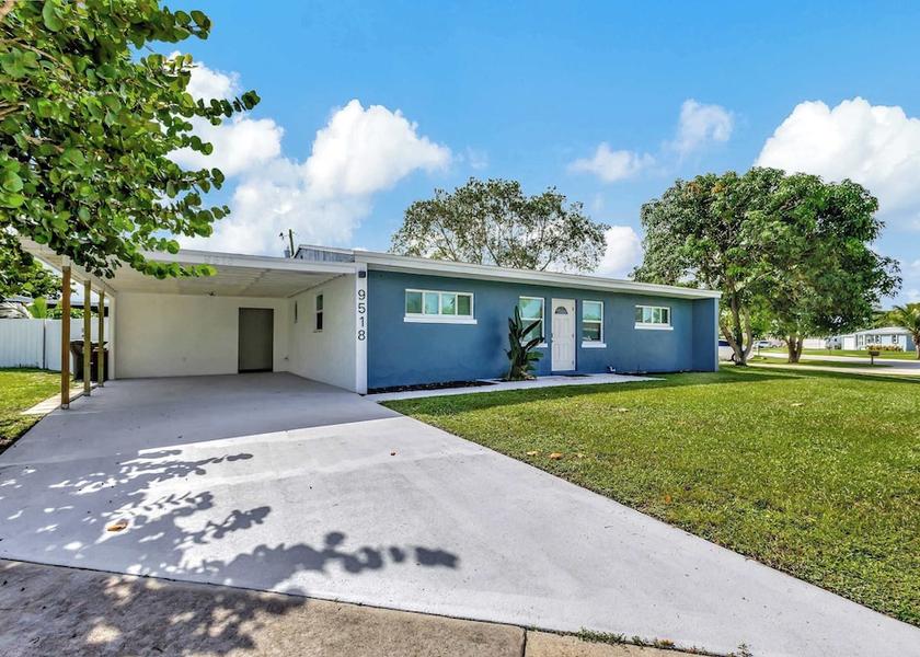 Florida Palm Beach Gardens Exterior Detail
