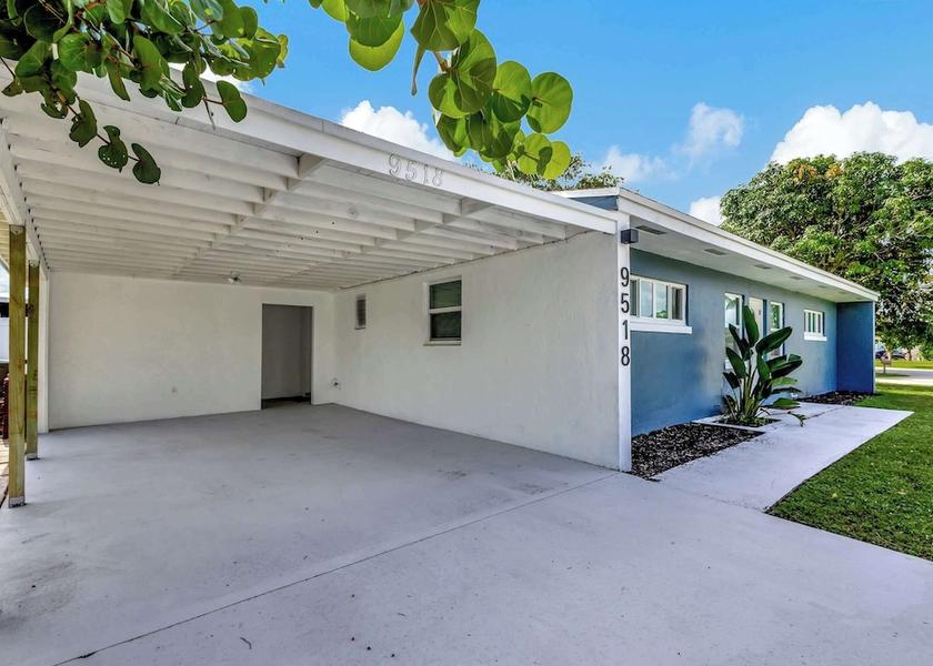 Florida Palm Beach Gardens Exterior Detail