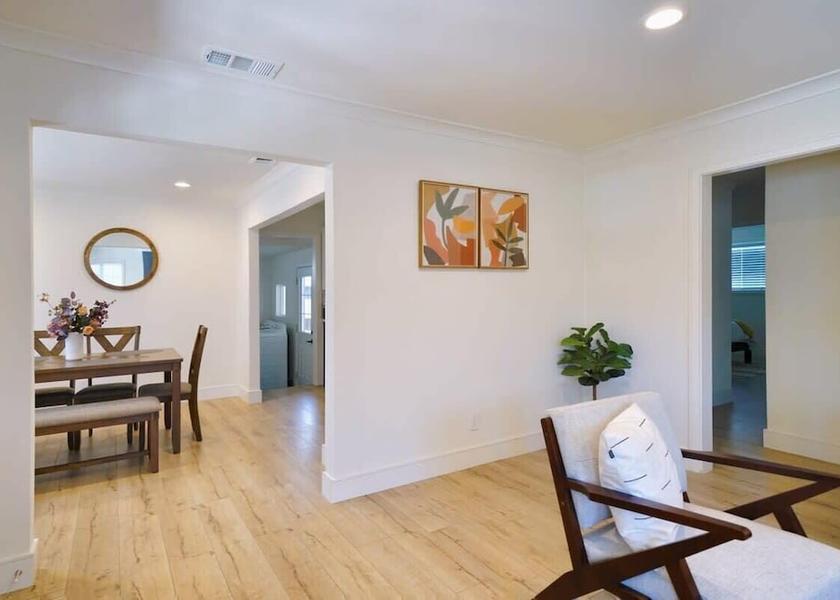 California Redwood City Interior Entrance
