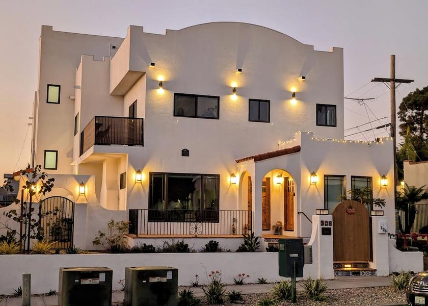 California Oceanside Facade