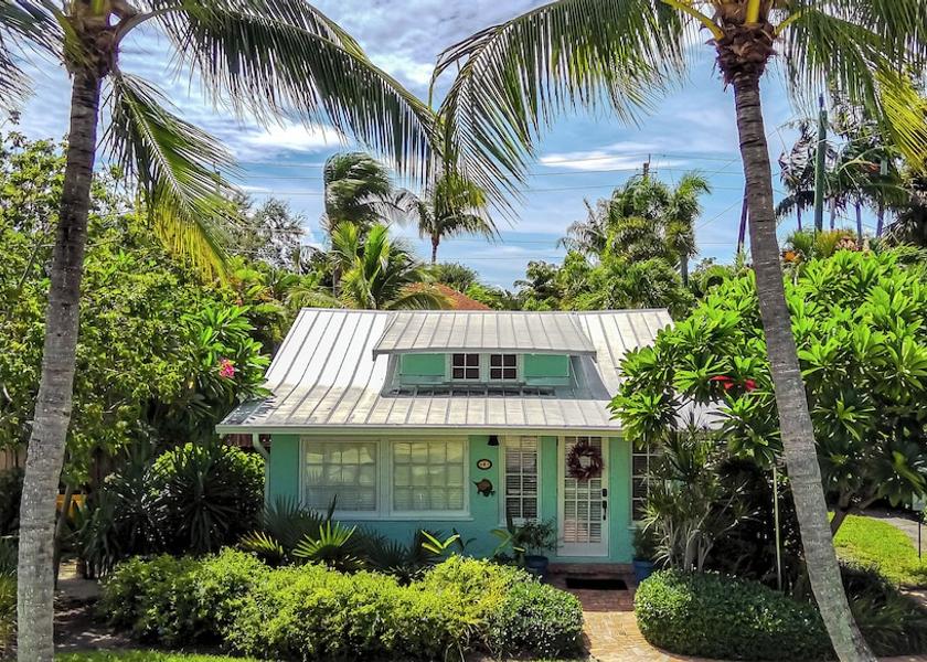 Florida West Palm Beach Facade