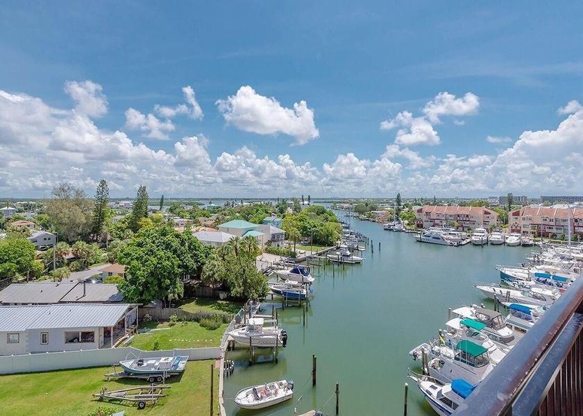 Florida Madeira Beach Property Grounds