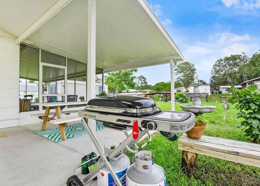 Florida Satsuma Room