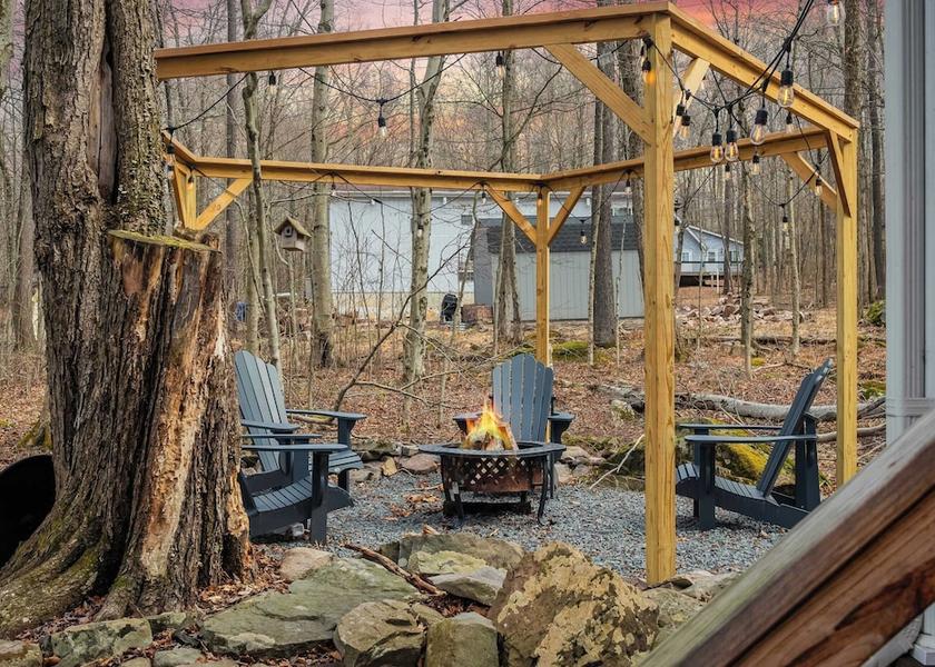 Pennsylvania Pocono Lake Interior Entrance