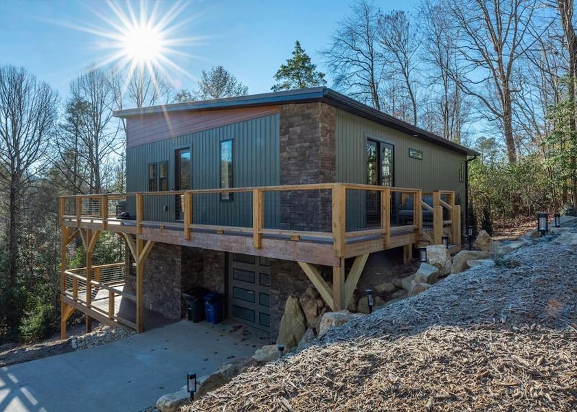 North Carolina Pisgah Forest Room