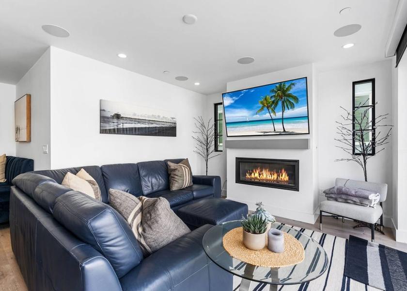 California Newport Beach Room