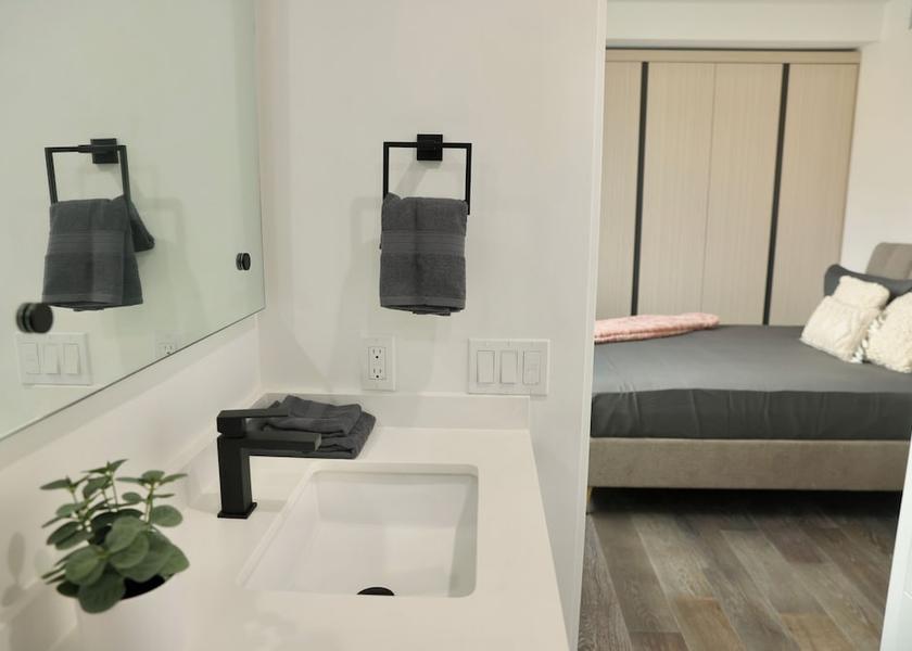 California Marina del Rey Room