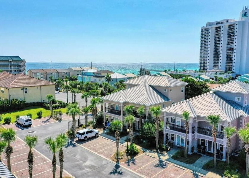 Florida Miramar Beach Exterior Detail