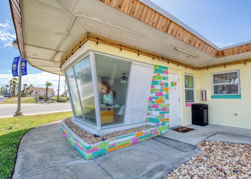 Florida Daytona Beach Shores Exterior Detail