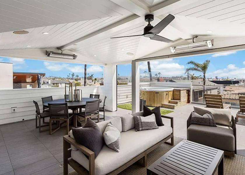 California Newport Beach Room