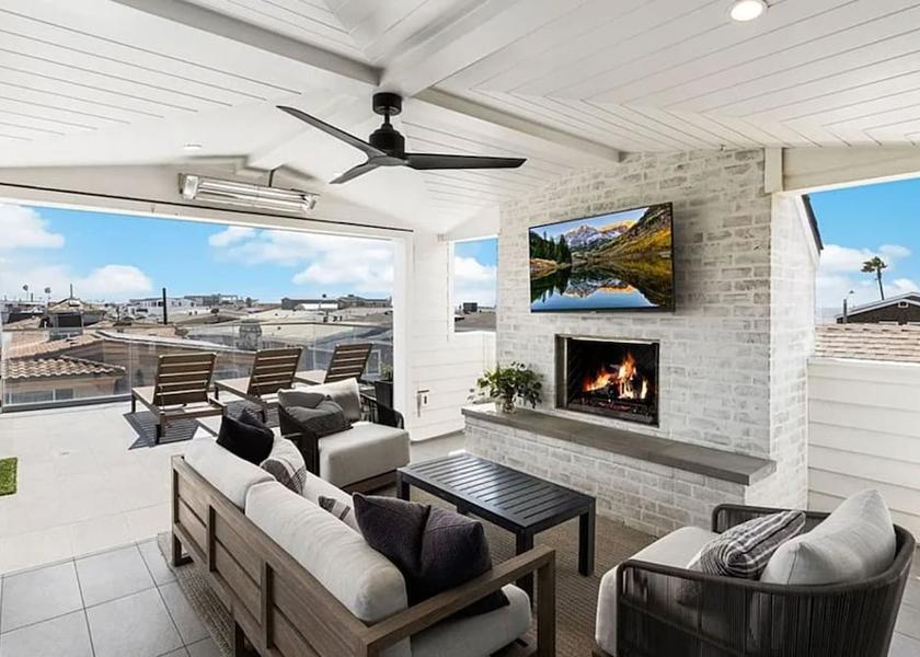 California Newport Beach Room