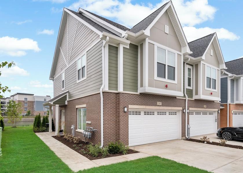 Illinois Warrenville Exterior Detail