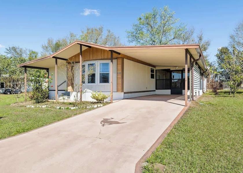 Florida Dade City Exterior