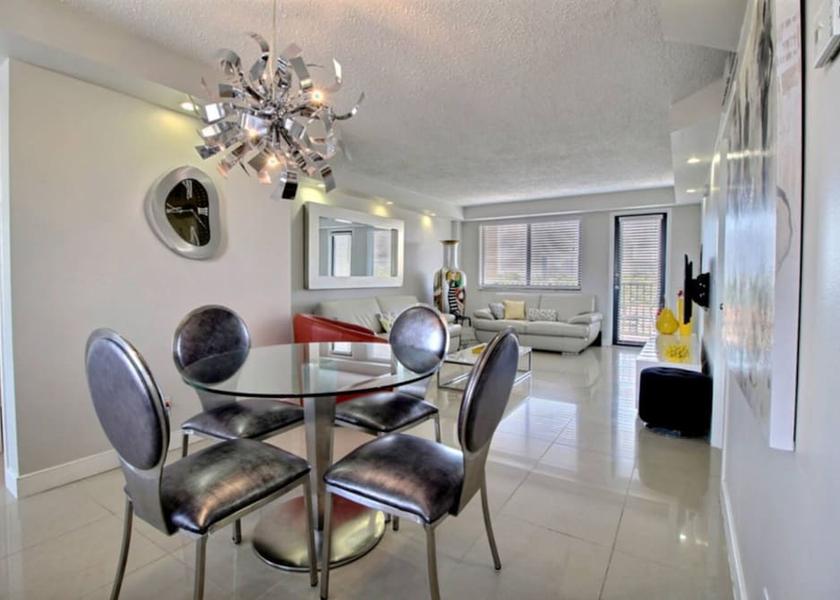 Florida Hallandale Beach Room