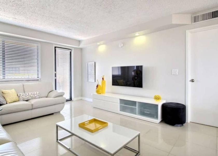 Florida Hallandale Beach Room